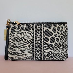 MICHAEL KORS Jet Set Charm Signature Logo Wristlet/Pouch- Black Multi